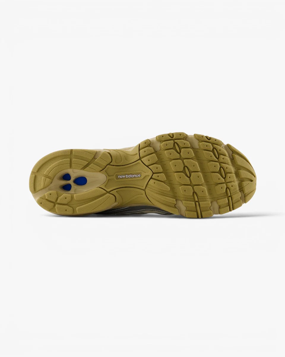 New Balance 740 Linen Beige - Image 4
