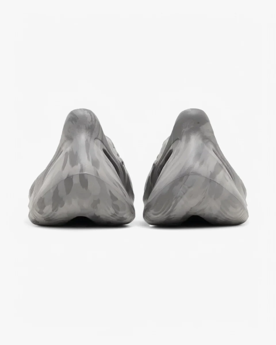 Yeezy Foam RnR Mx Granite - Image 3